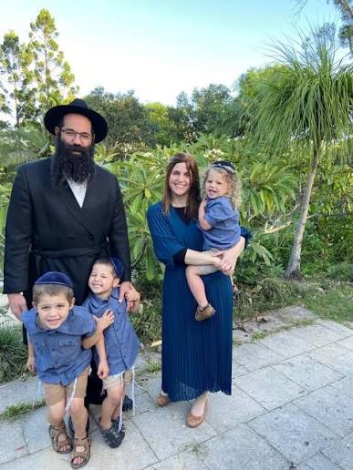 Rabbi Tomer and family