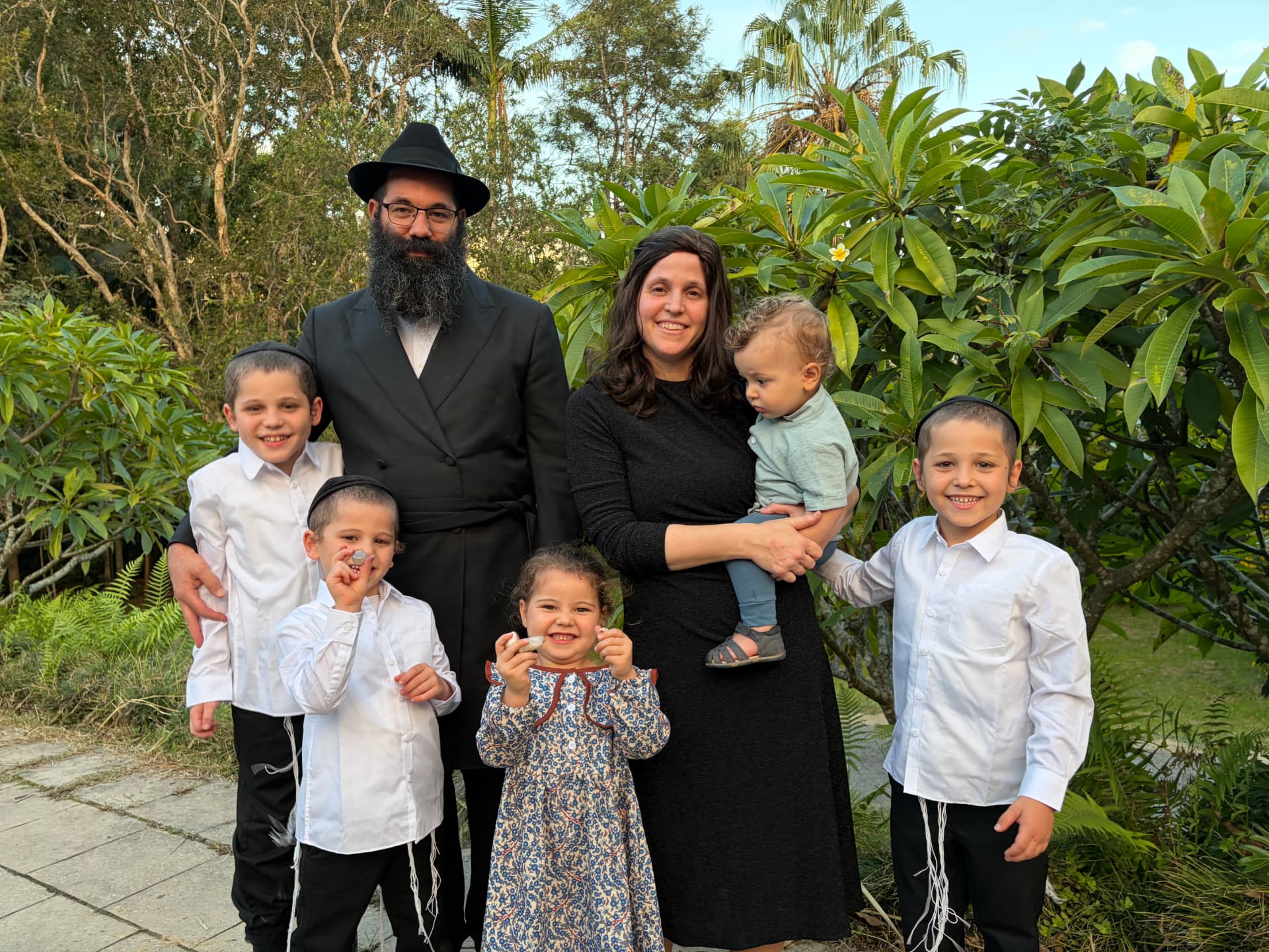 Rabbi Tomer and family